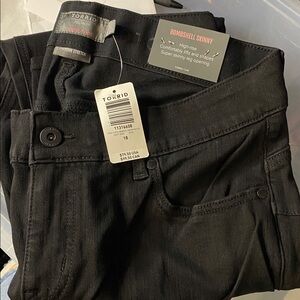 Torrid Blsvk Premium Stretch Bombshell Skinny -18 - NWT